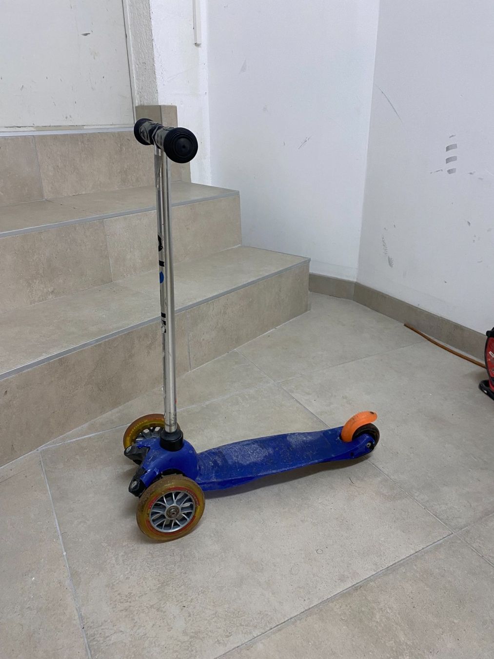 Micro Fahrzeuge für Kinder: Trottinette Micro Mobility Mini Enfants Bleu – Gebraucht aus Clarmont von sil_59s9 3