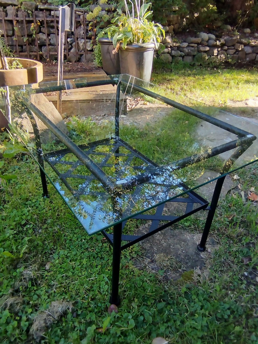 Tavoli: Glas-Metall-Couchtisch – Usato da Brienzwiler venduto da vild_kapri_fol 2