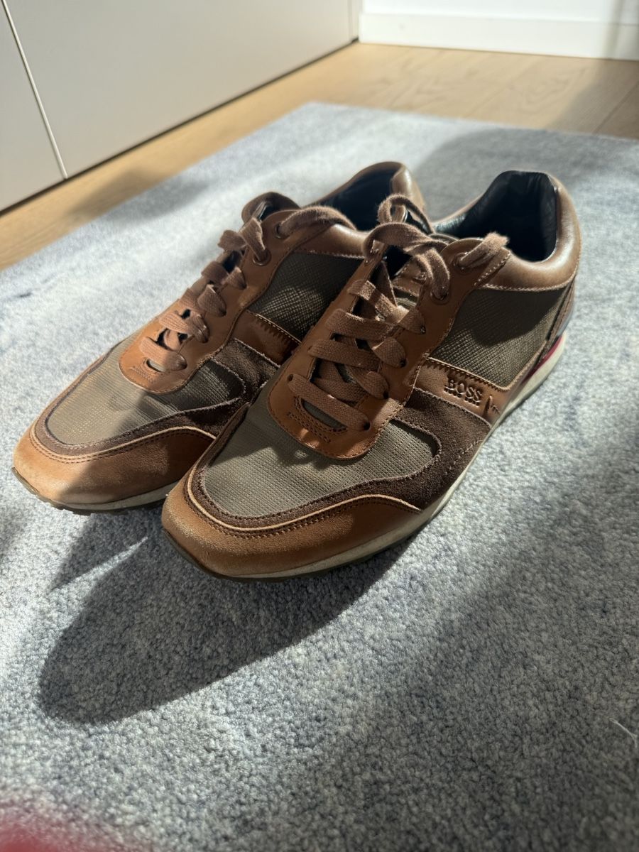 Hugo Boss Herrenschuhe: Herren Sneaker Boss braun  – Gebraucht aus Muttenz von Bea_dbr
