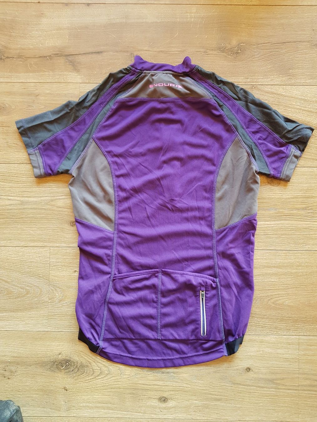 Endura Canottiere & Pantaloni: ENDURA - Maillot de Vélo, Taille M – Usato da Haute-Nendaz venduto da DetoutDerien 4