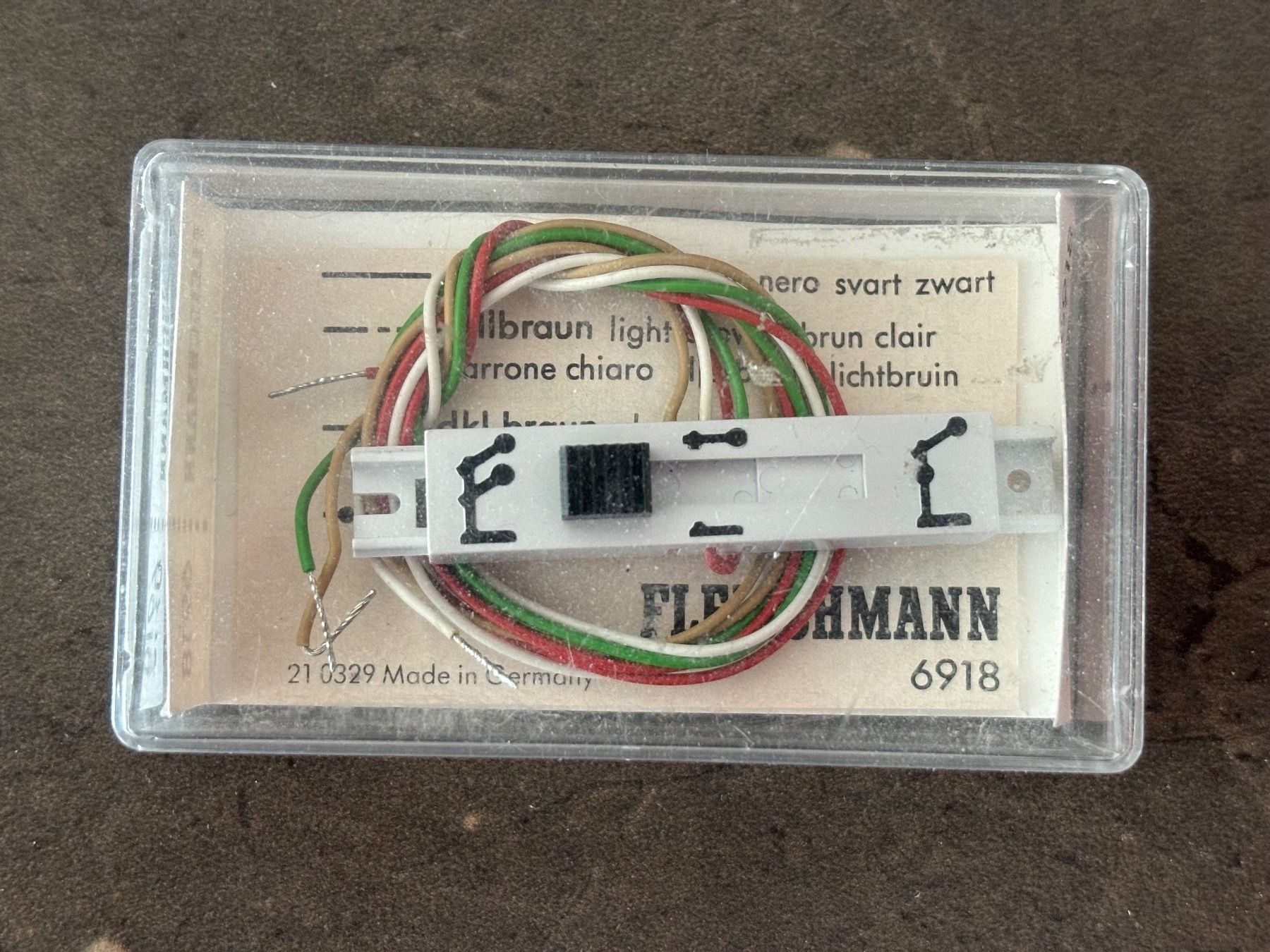 Fleischmann Modellini di ferrovie: Fleischmann 6918 Stellpult-Signalschalter – Nuovo e nell'imballaggio originale da Hauterive NE venduto da eriamch