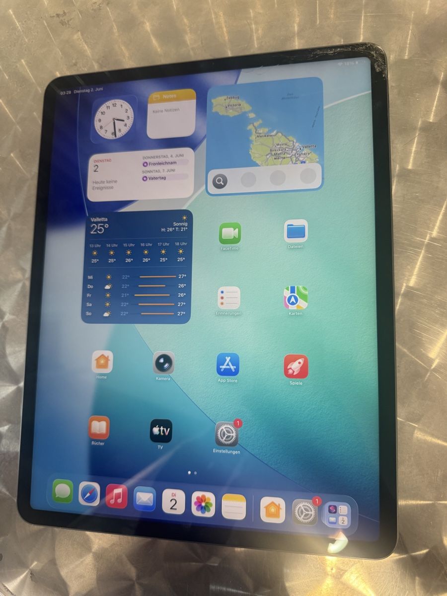Apple Tablet PC: iPad Pro 12.9" 5ème génération 256GB gris sidéral – Difettoso da Bern venduto da Picatcho