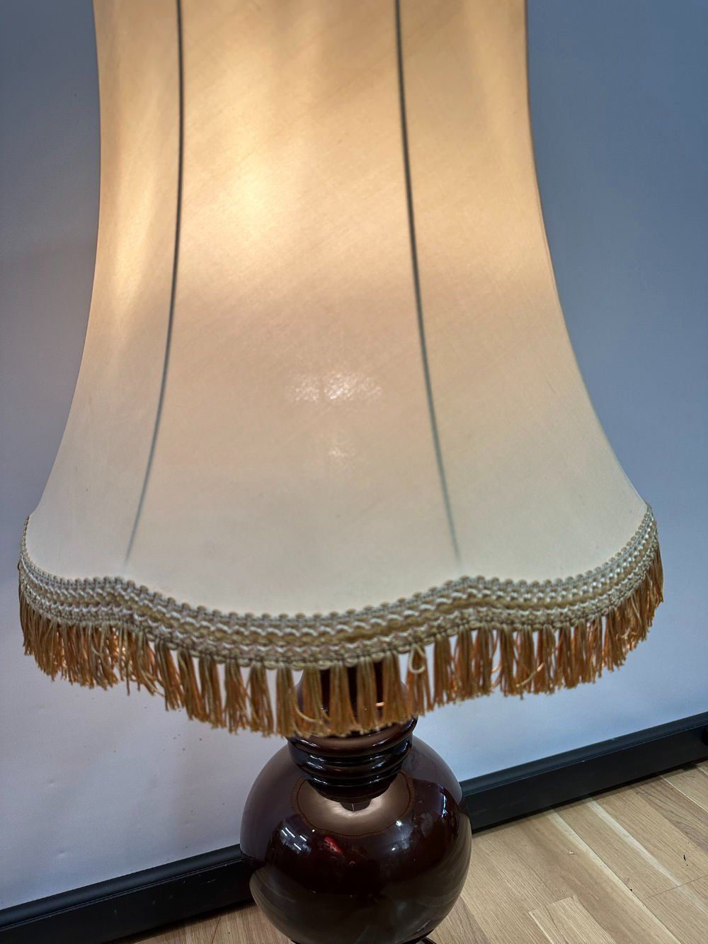 Lampade: Vintage Nachttischlampe/ Wohnzimmerlampe – Usato da Obernau venduto da Arche_Noah_Brocki 5