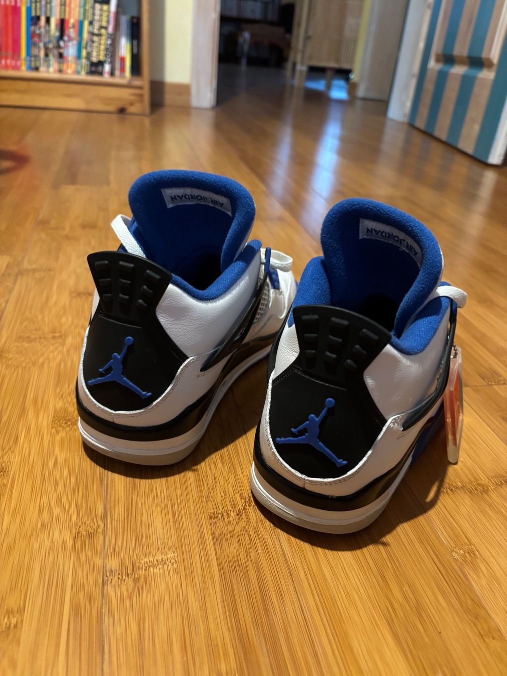 Jordan Herrenschuhe: Nike Jordan 4 Motorsport – Gebraucht aus Cottens FR von ginop 4