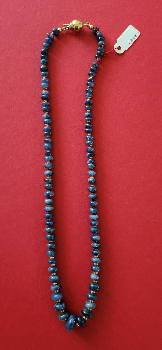 Catenine: Collier en saphir bleu avec inserts et fermoir en or – Usato da Evilard venduto da Dario_G14cu