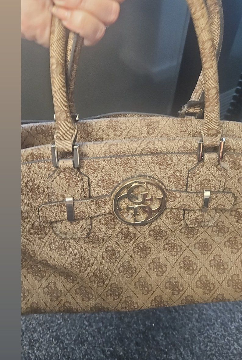 Guess Borse: Guess Tasche beige – Usato da Suhr venduto da jes_rtc9 3