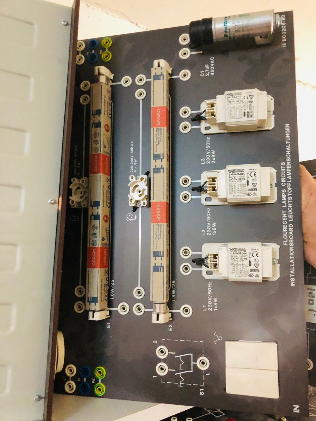 Alimentazione elettrica: Elektrotechnik Elektriker Lernmodule Demo-Objekte – Usato da Hinterkappelen venduto da atomschnee 3