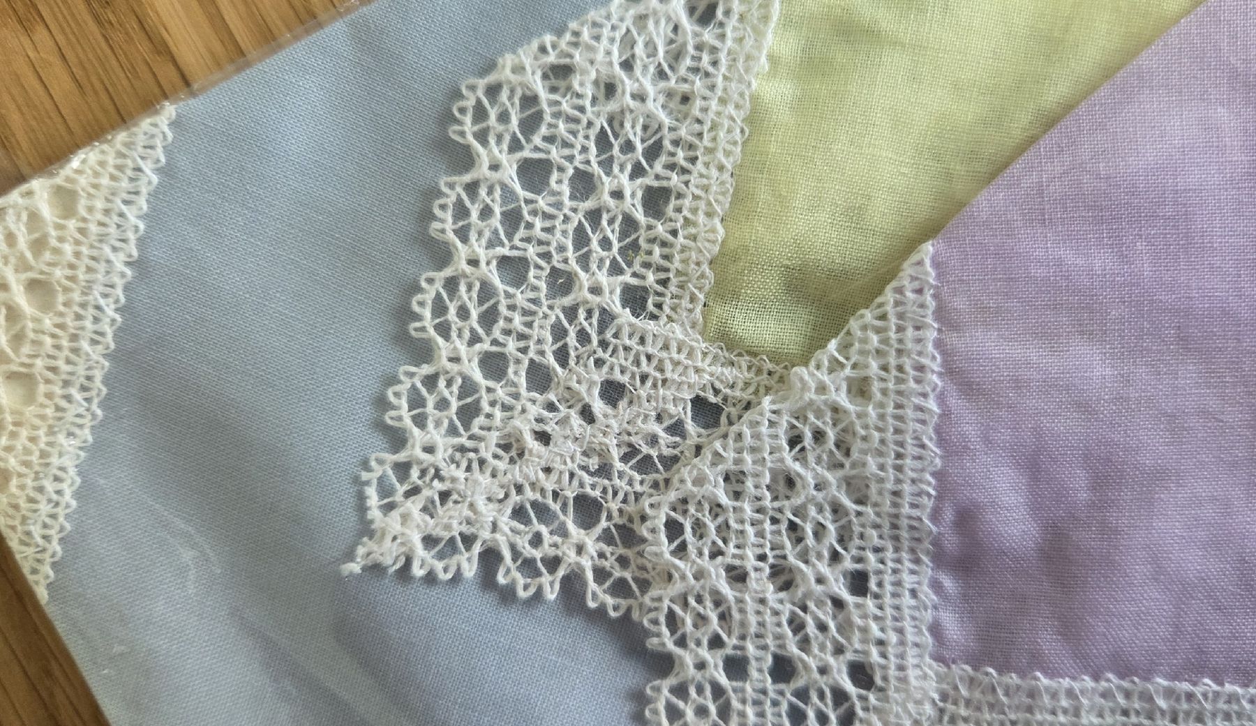 Altro in  Abbigliamento & Accessori: Vintage 3x Taschentücher mit Spitze – Nuovo (secondo la descrizione) da Beinwil am See venduto da gabipetrovay 1
