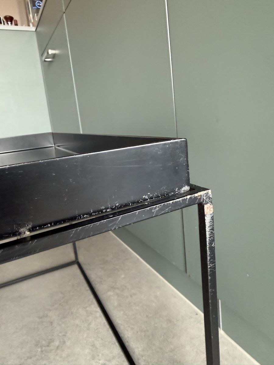 Tavoli: Original HAY Tray Table black - 60 x 60cm – Usato da Zürich venduto da Celineoberle 4