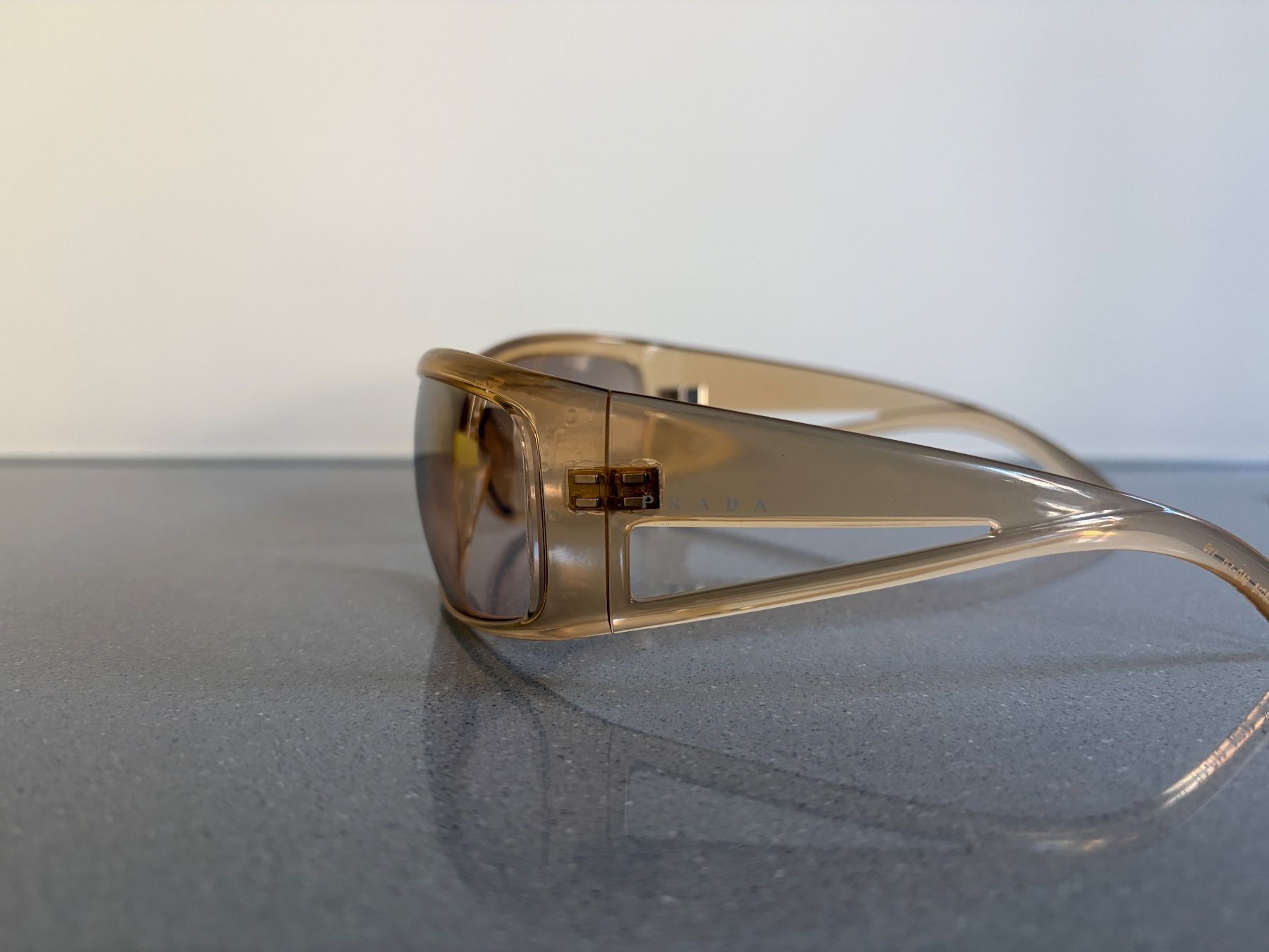 Prada Brillen & Gläser: Sonnenbrille Prada – Neu (gemäss Beschreibung) aus Zürich von Son_77 3