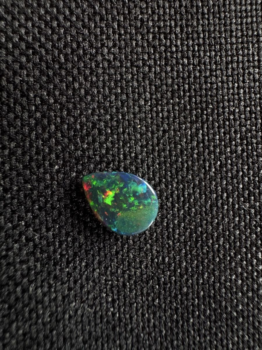 Pierres précieuses: Black Opal 0.9ct – Neuf avec emballage d'origine à Wängi par Horus90 2