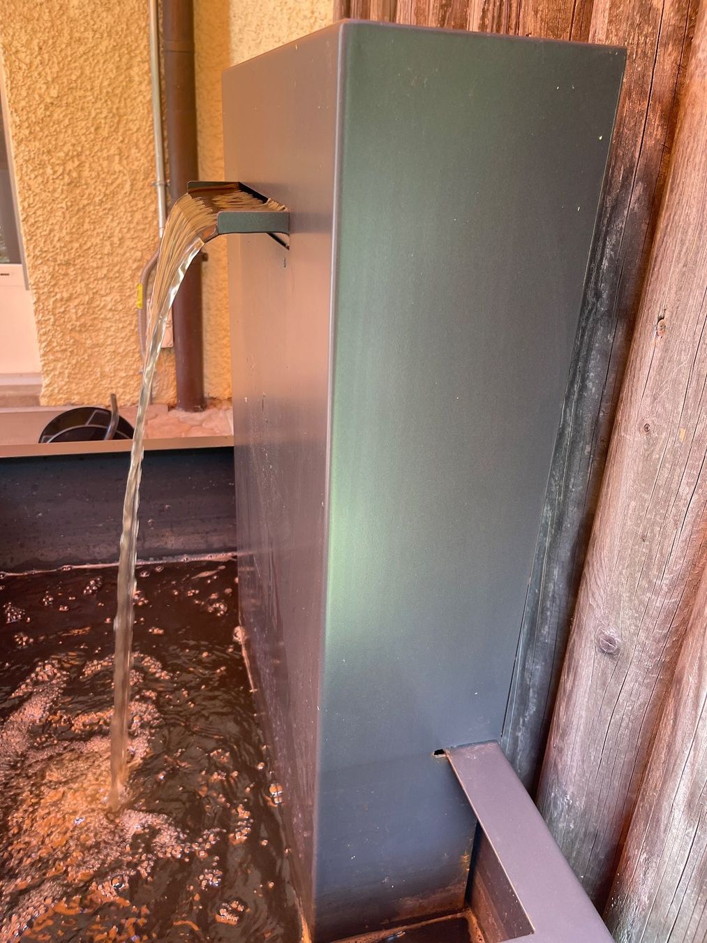 Stagni & Fontane ornamentali: Gartenbrunnen mit Wasserfall – Usato da Dietikon venduto da Martmk 2