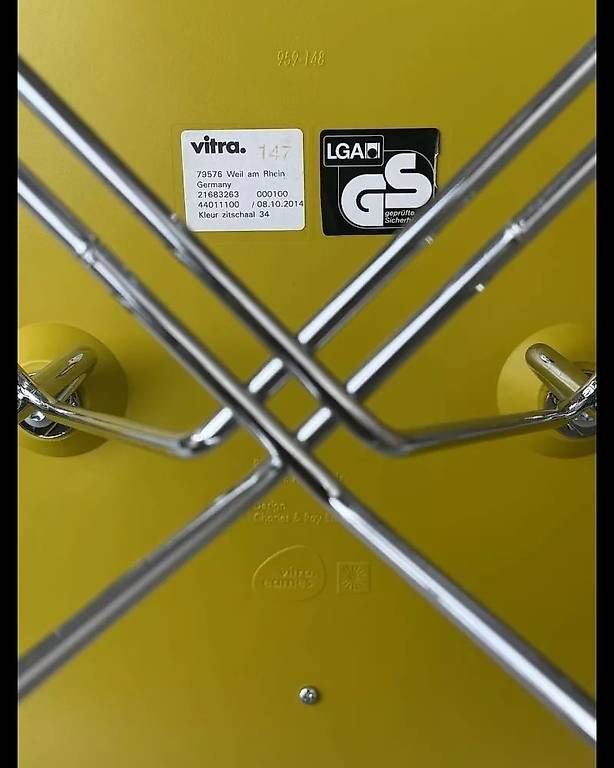 Vitra Stühle: Chaise / Stuhl Vitra Eames Plastic Armchair DAR – Gebraucht aus Savièse von KITATORI.ch 3
