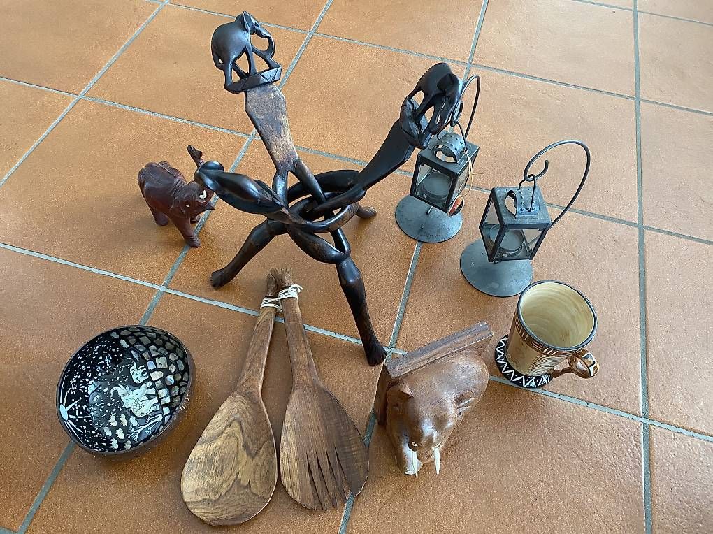 Tutte le decorazioni: Artigianato Africano  – Usato da Cureglia venduto da Alevintage74 3