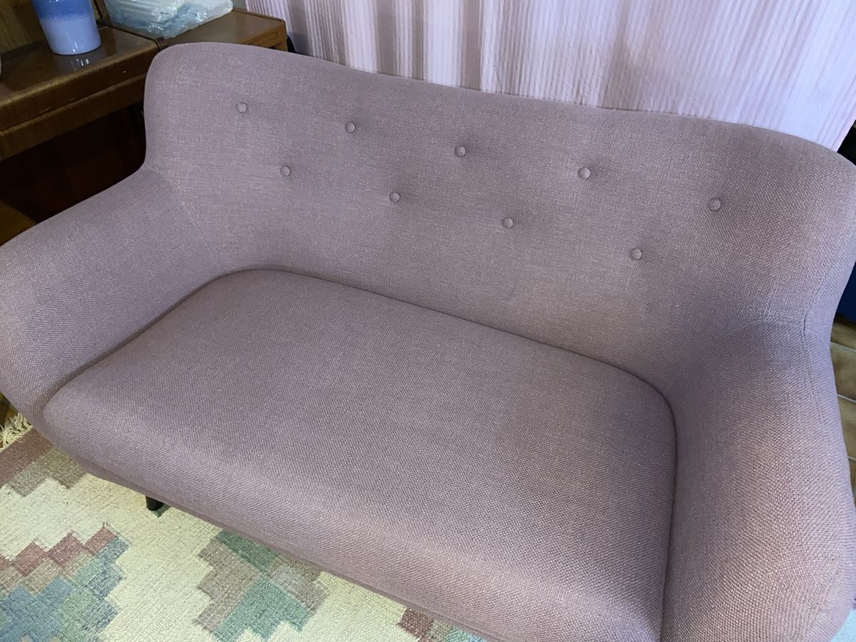 Sofas: Canapé 3 places mauve  – Gebraucht aus Mont-sur-Lausanne von lau_2775