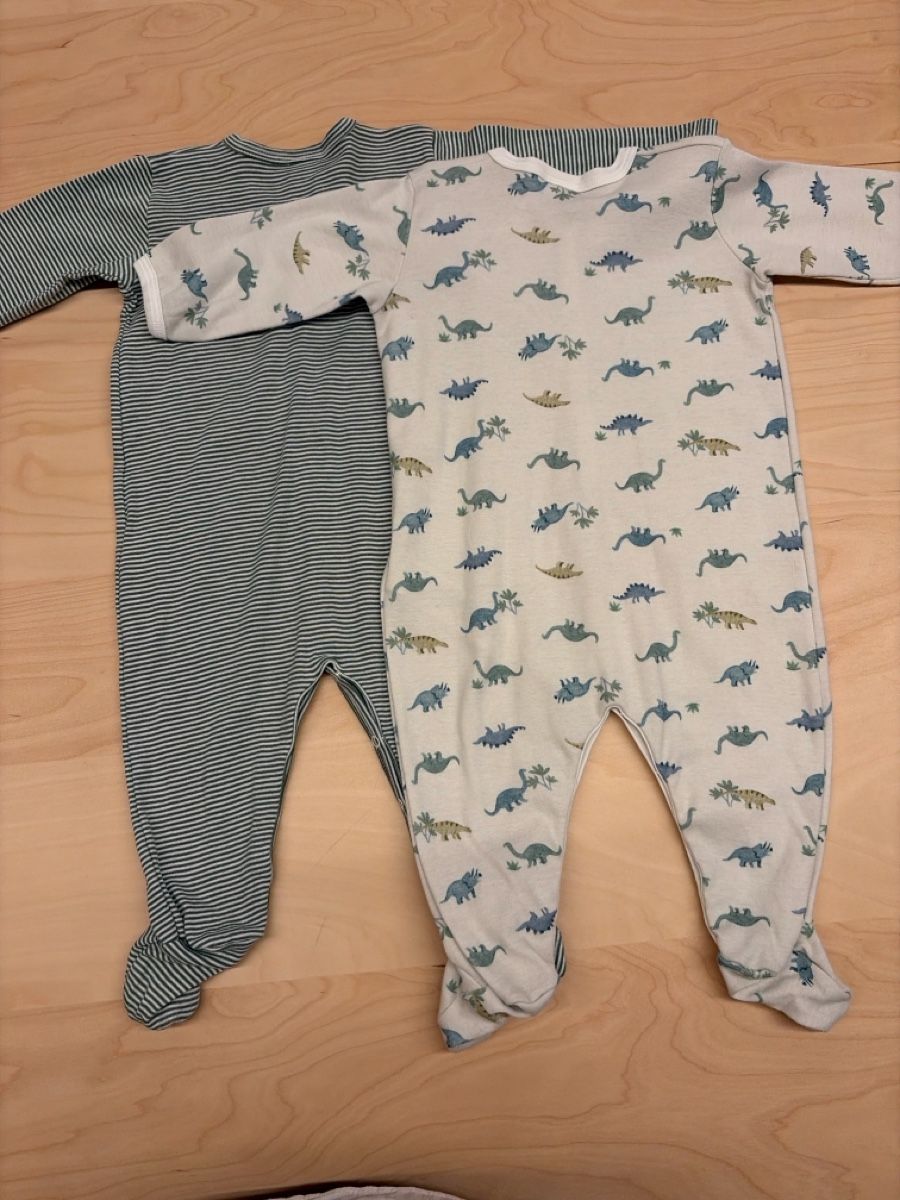 Petit Bateau Pyjamas & Ähnliches: 2 Pyjamas bébé Petit Bateau taille 67cm/6 mois – Gebraucht aus Martigny-Croix von lau_2lm7 3