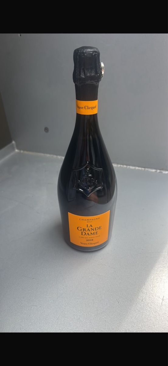 Bevande alcoliche: Exklusives Wein- & Champagner-Set – Nuovo (secondo la descrizione) da Amriswil venduto da BurOez 3
