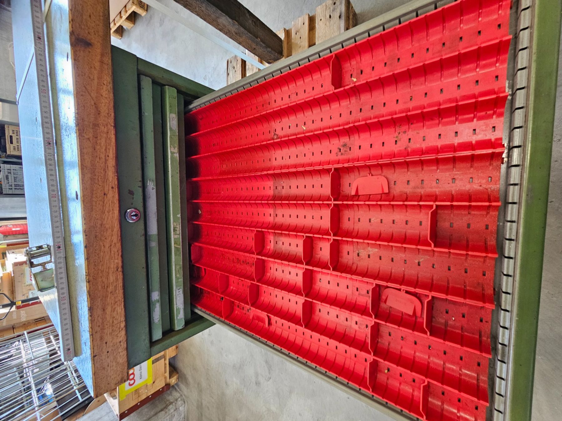 Ablagesysteme: Kunstoffboxe Nr.3 – Gebraucht aus Oberburg von herkules69