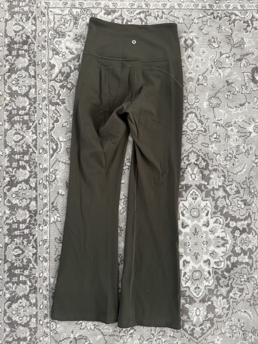 Lululemon Leggings: Yoga Hose Lululemon – D'occasion à Schaan par kri_tsw8 2