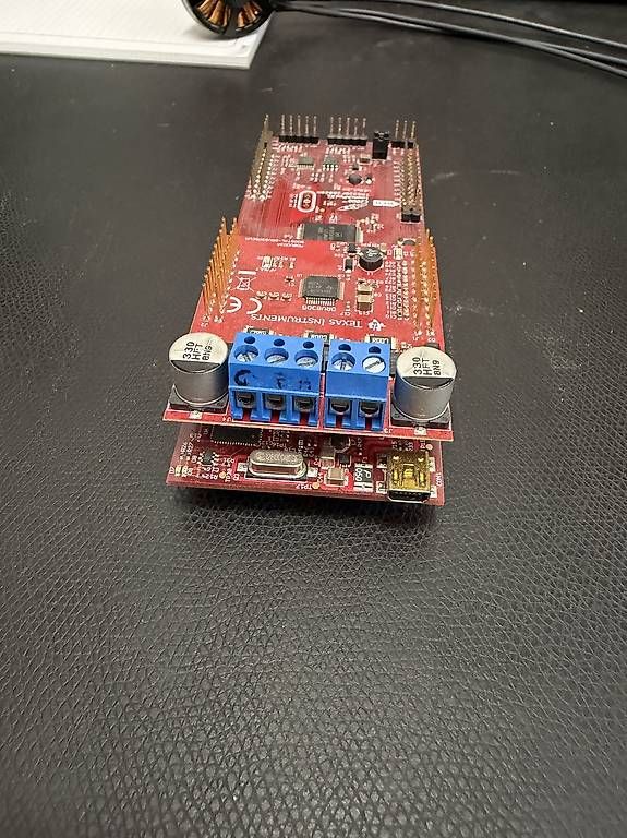 Texas Instruments Componenti elettronici: Texas Instruments C2000 LaunchPad + DRV8305EVM – Usato da Untersiggenthal venduto da sab_g27h 1