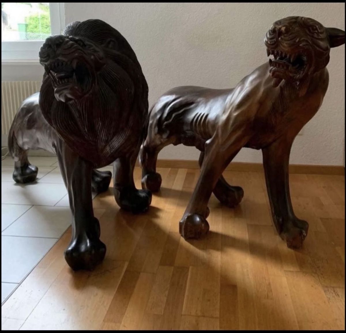 Skulpturen & Statuen: Löwen Paar aus Teakholz – Gebraucht aus Biel/Bienne von Katja01112