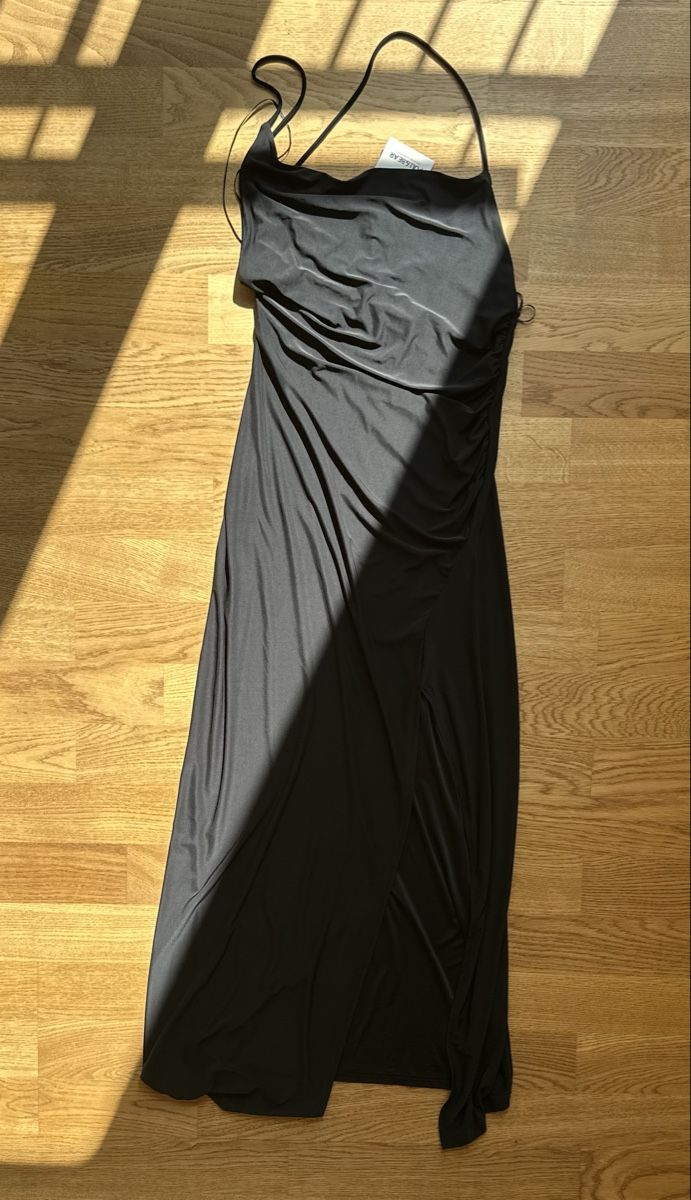 Bershka Vestiti: PULL & BEAR Kleid schwarz Grösse S mit Etikett neu – Nuovo e nell'imballaggio originale da Basel venduto da FatmaCan52 2
