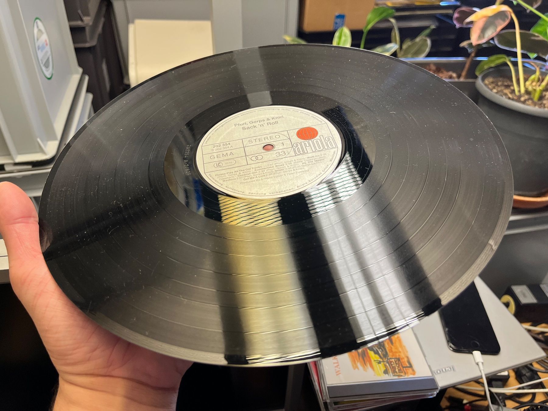 Dischi in vinile: Pfuri, Gorps & Kniri - Sack 'N' Roll - XHJ12 – Nuovo (secondo la descrizione) da Küsnacht ZH venduto da swisssales.net 4