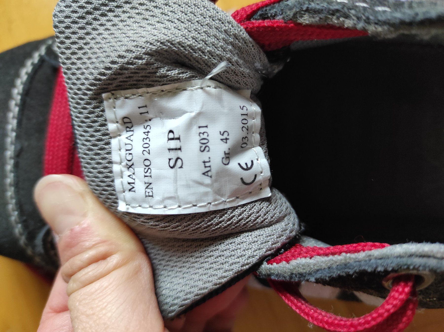 Scarpe da uomo: Sicherheitsschuhe – Usato da Effretikon venduto da MarthaK. 1