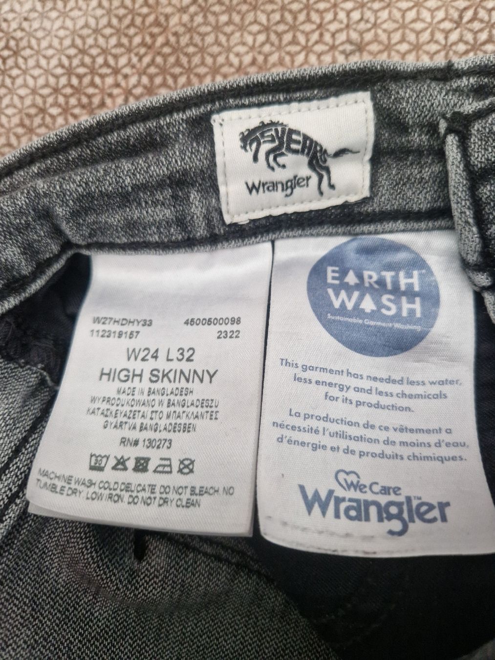 Pantaloni: Kleiderpaket Hosen – Usato da Triengen venduto da KittyKat6 3