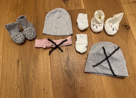 Starter-Set Baby mit Mützen und Schuhe