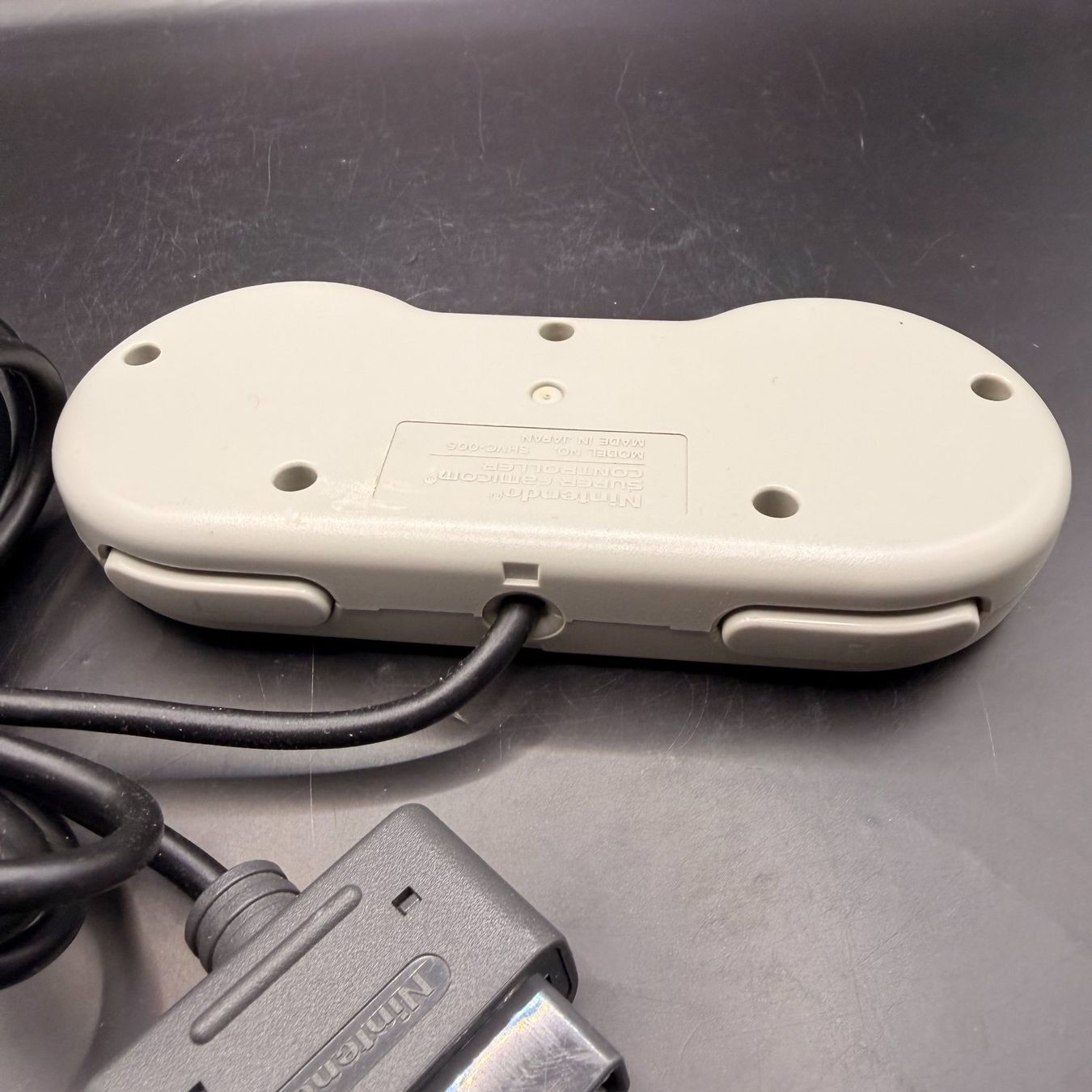 Nintendo Controller: Original SNES Controller – guter Zustand – Usato da Düdingen venduto da Nerdworld 6