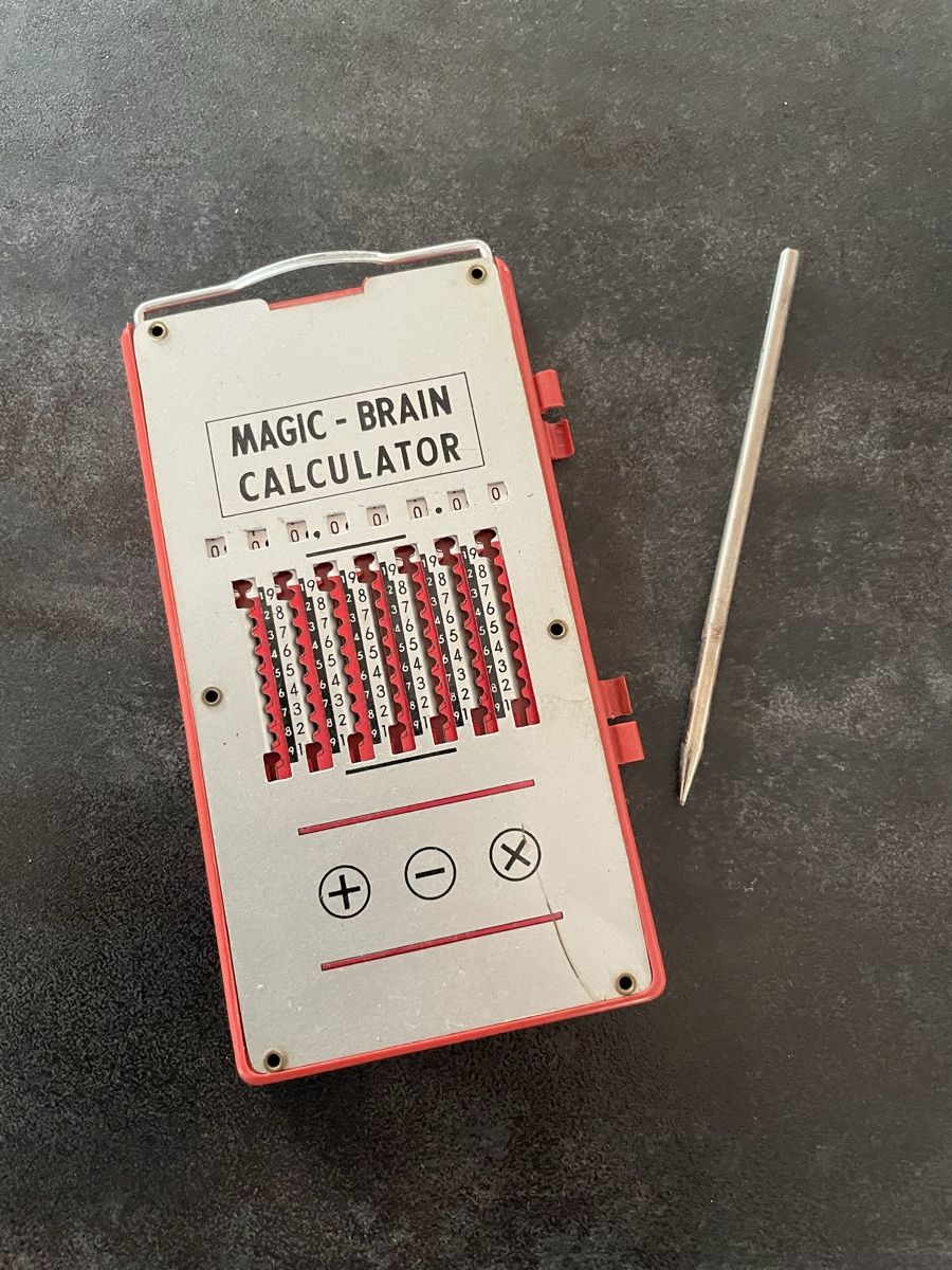 Calcolatrici tascabili: Calculatrice Mécanique Magic Brain Calculator – Usato da Vallamand venduto da Bricbracbroc82 2