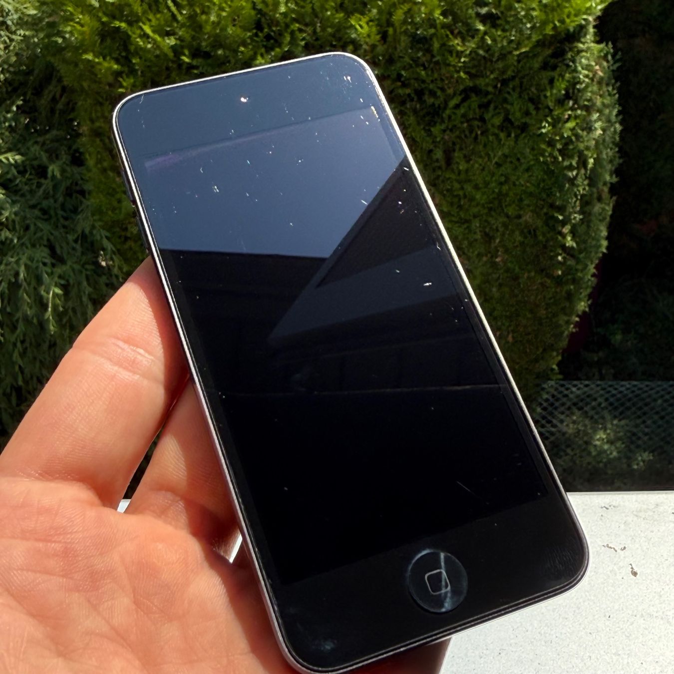 Apple Lecteur multimedia & Streamer: Apple iPod Touch 5th Gen Black 16GB – D'occasion à Territet par fil_5jwk 3