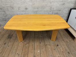 Schöner Holztisch, Salontisch, Wohnzimmertisch, Vintage
