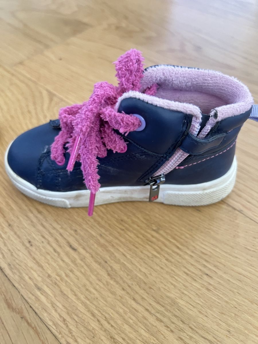 Elefanten Schuhe für Mädchen: Elefanten Schuhe Gr. 24 Mädchen – Gebraucht aus Zollikerberg von Huglina 1