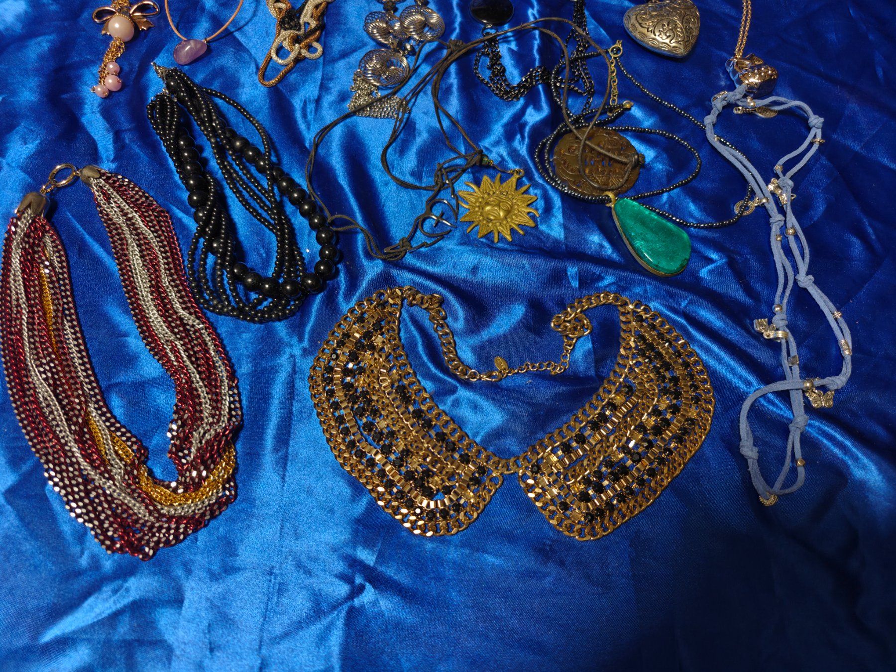 Sonstiger Schmuck: Konvolut Modeschmuck Ketten. – Gebraucht aus Gutenswil von Vulcano21 4