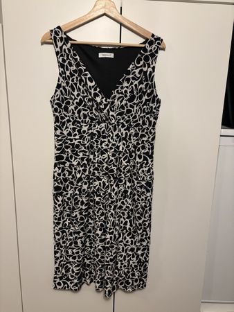 Kleid Yessica schwarz weiss gemustert