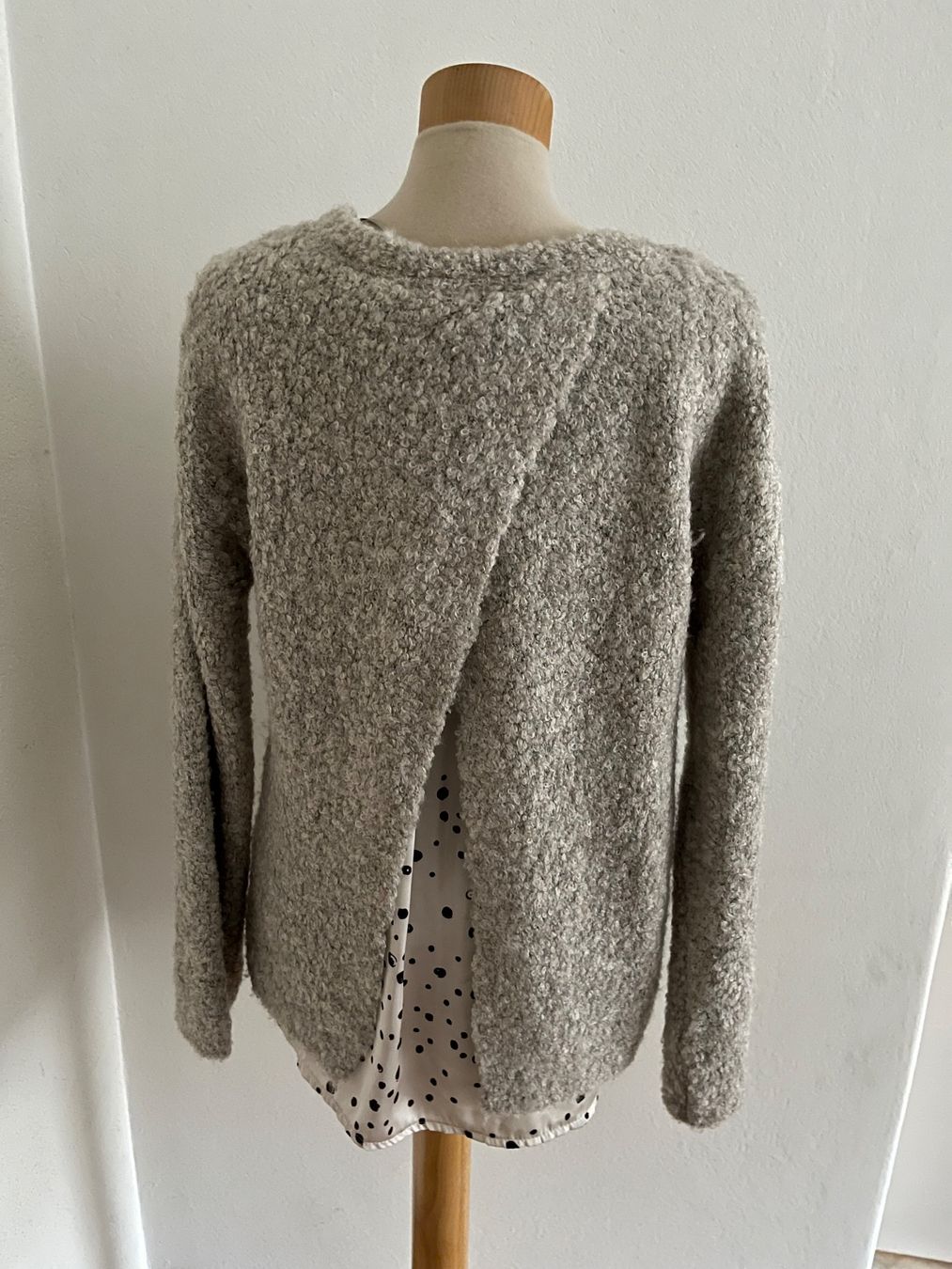 Maglioni & Felpe: Kuscheliger Pullover / Rückendetail / Gr. 36 – Usato da Hünibach venduto da s.leptir 6