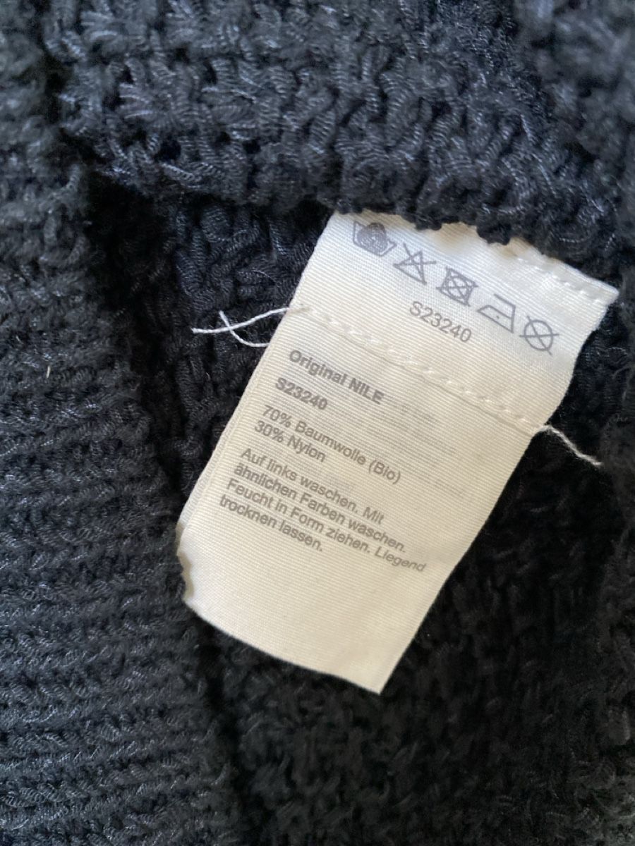 Nile Gilet & Giacche senza maniche: Nile Pullunder / Top schwarz Muster V-Ausschnitt Gr.  XS – Usato da Homberg b. Thun venduto da Homata 7