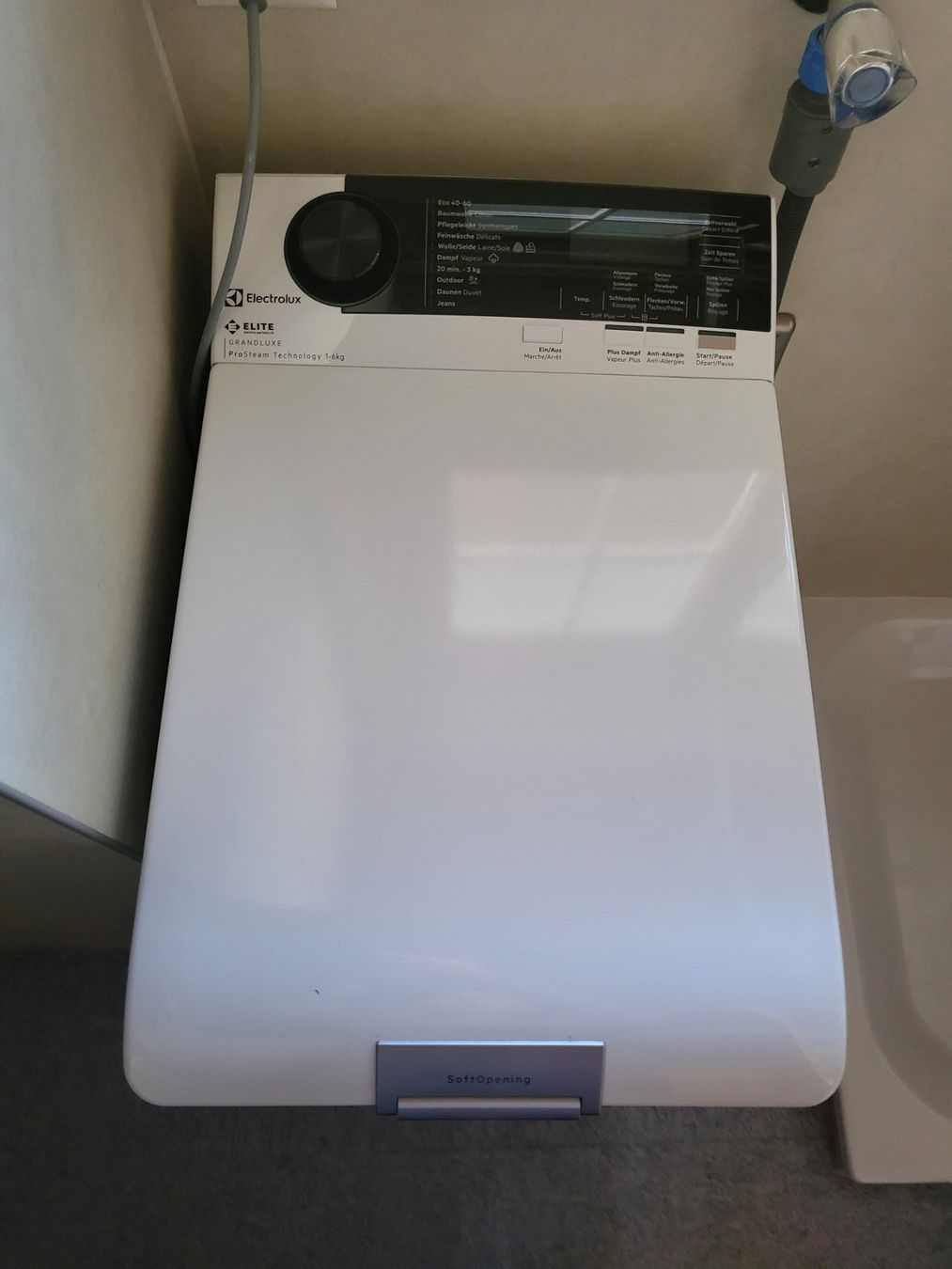 Electrolux Lavatrici: Electrolux Toplader – Usato da Schwanden-Brienz venduto da Cbaeby 1
