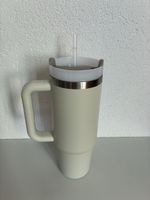 Becher mit Henkel und Strohhalm neutralbeige 30cm Höhe