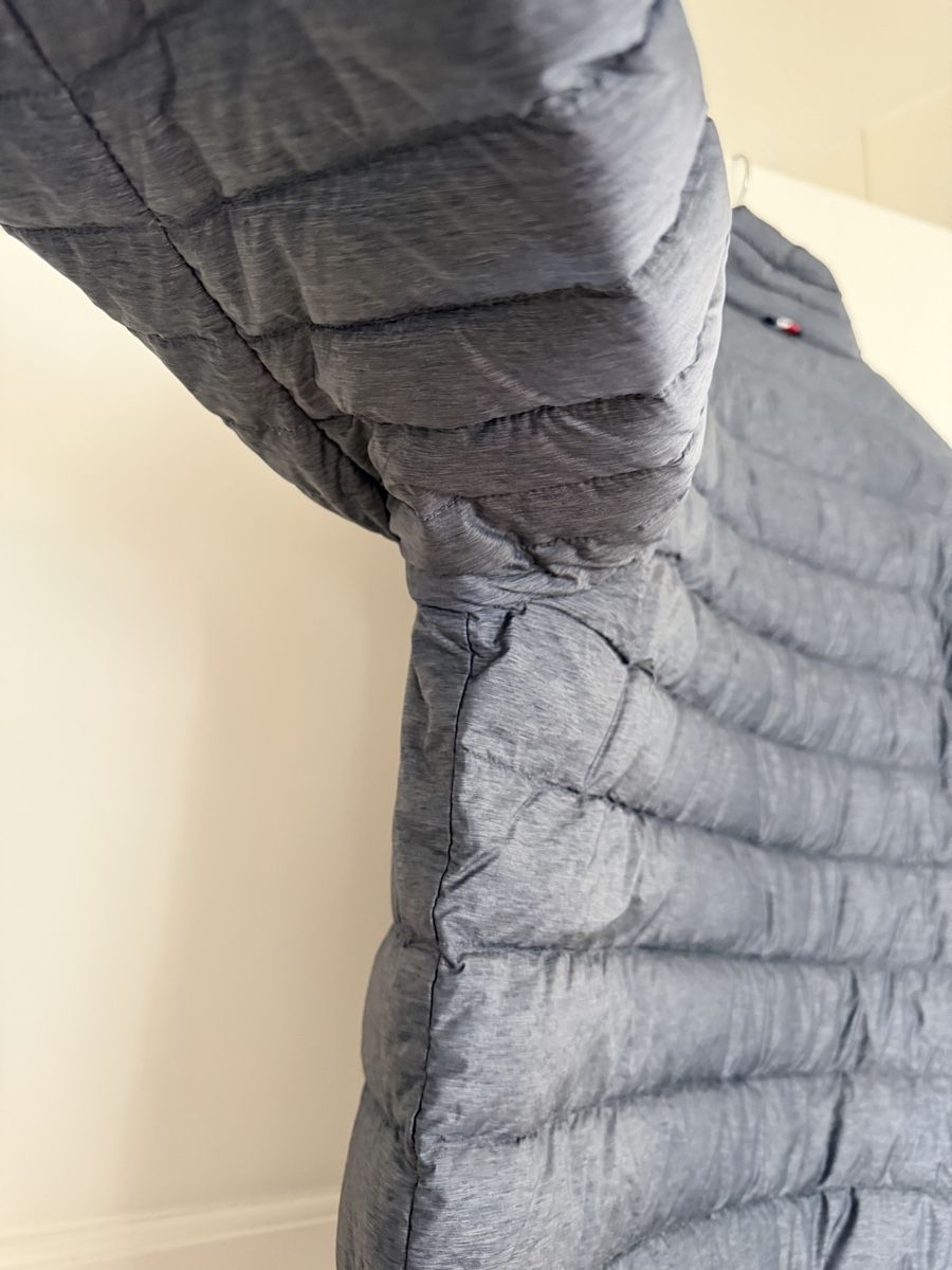 Tommy Hilfiger Giacche: Tommy Hilfiger Steppjacke grau – Usato da Zürich venduto da sal_tr5t 3