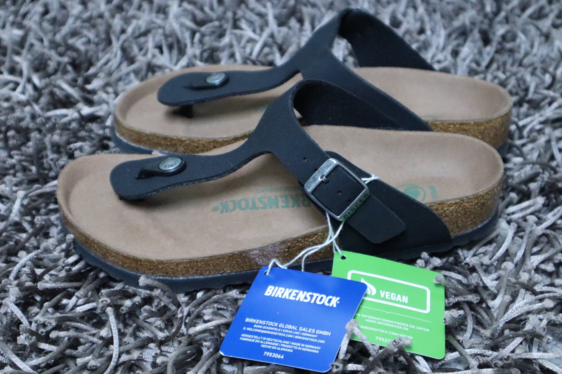 Birkenstock Herrenschuhe: Birkenstock, Gizeh, Gr. 37, schwarz, NEU – Neu und originalverpackt aus Wattwil von glueck