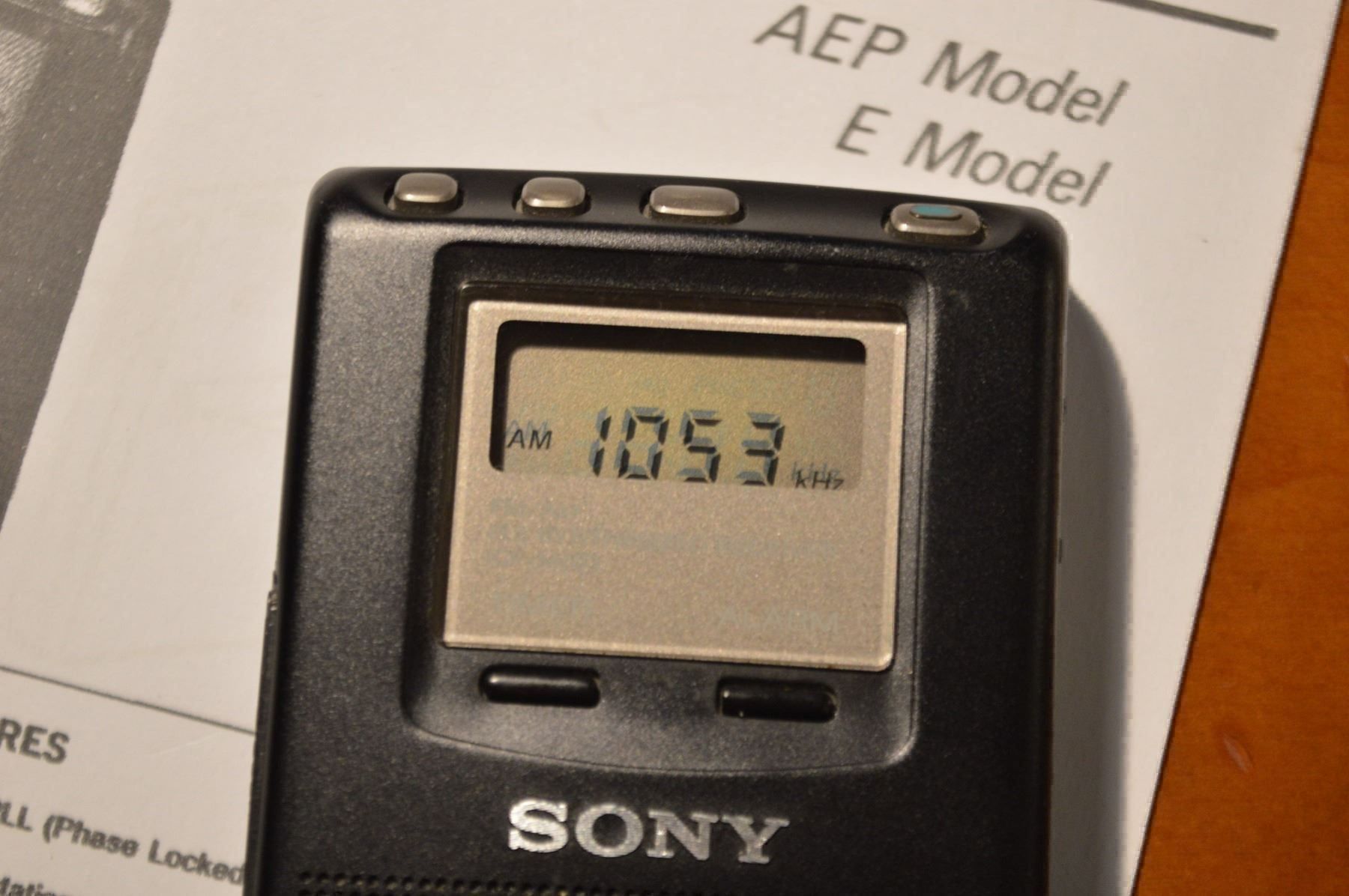 Sony Radios: Sony ICF-M703 mini Vintage FM Receiver – Gebraucht aus Mauren TG von xkr1998 9