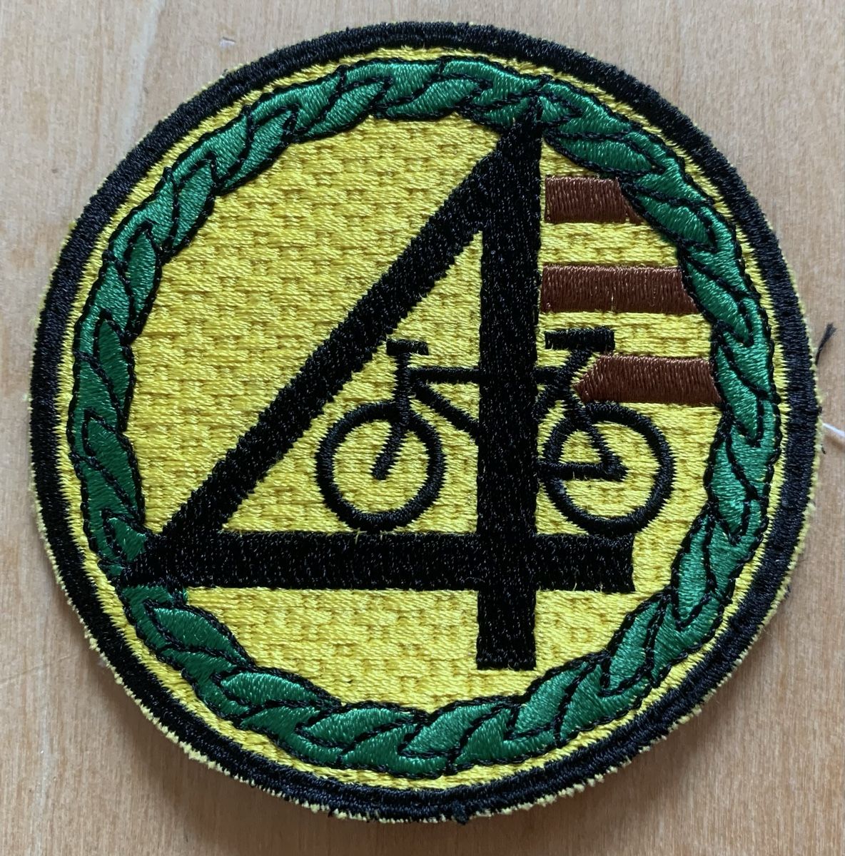 Schweizer Armee Plaketten & Abzeichen: Badge Radfahrer – Gebraucht aus Goldingen von Bergler012