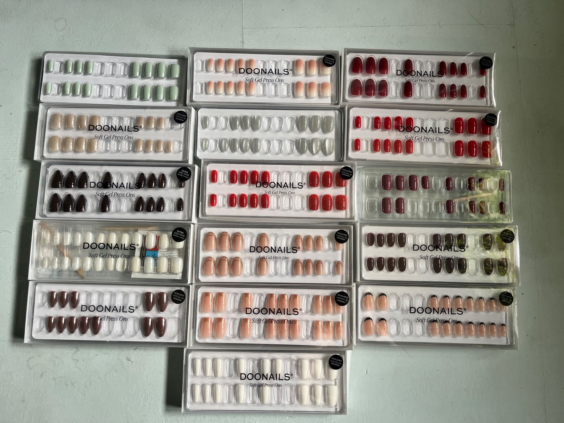 Doonails Smalto per unghie: 16 Nagel-Set von Doonails Press Ons – Usato da Hochdorf venduto da Forestgreen