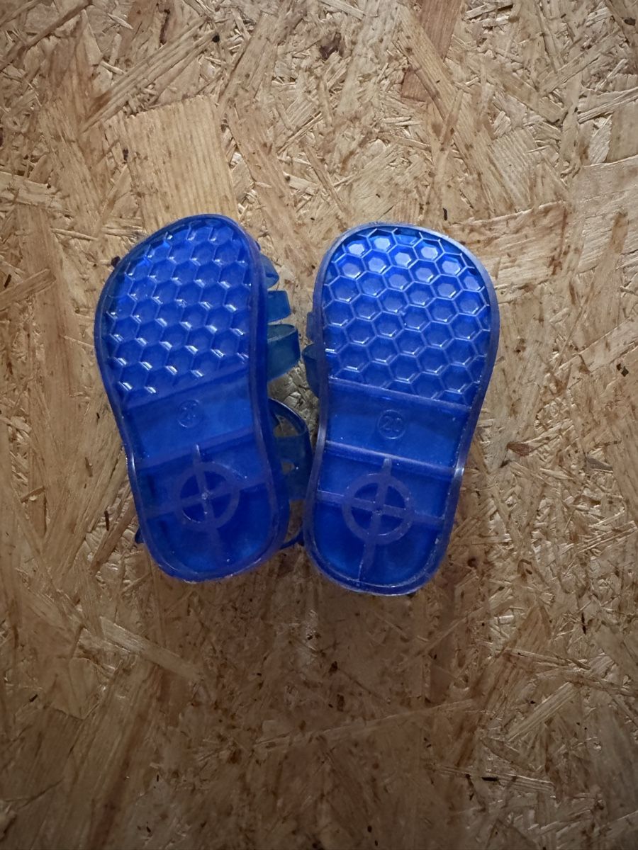 Scarpe per ragazzi: Badeschuhe Grösse 20 neuwertig – Nuovo (secondo la descrizione) da Oltingen venduto da Funnyface 1