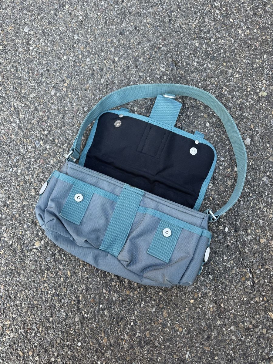 George Gina & Lucy Sacs femmes: George Gina & Lucy Lilli Putania Bag Turquoise Blue – D'occasion à Effretikon par rus_2l2p 5