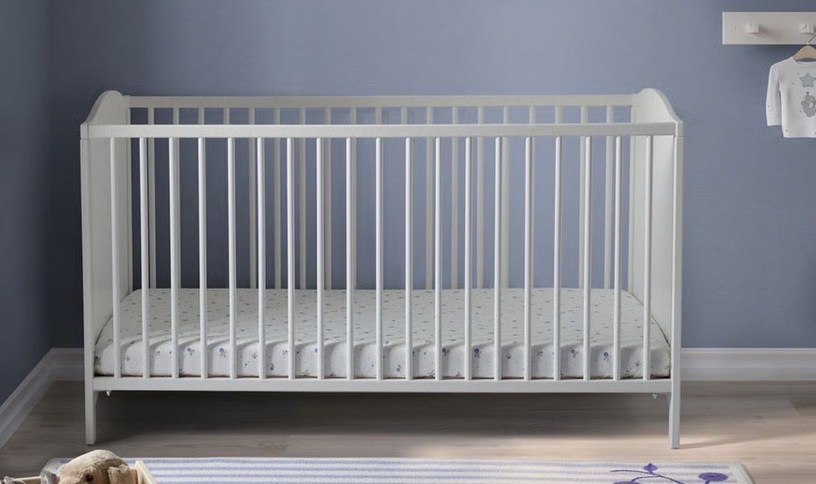 Letti: Ikea Gonatt Crib and Mattress – Usato da Dietikon venduto da sar_f87k