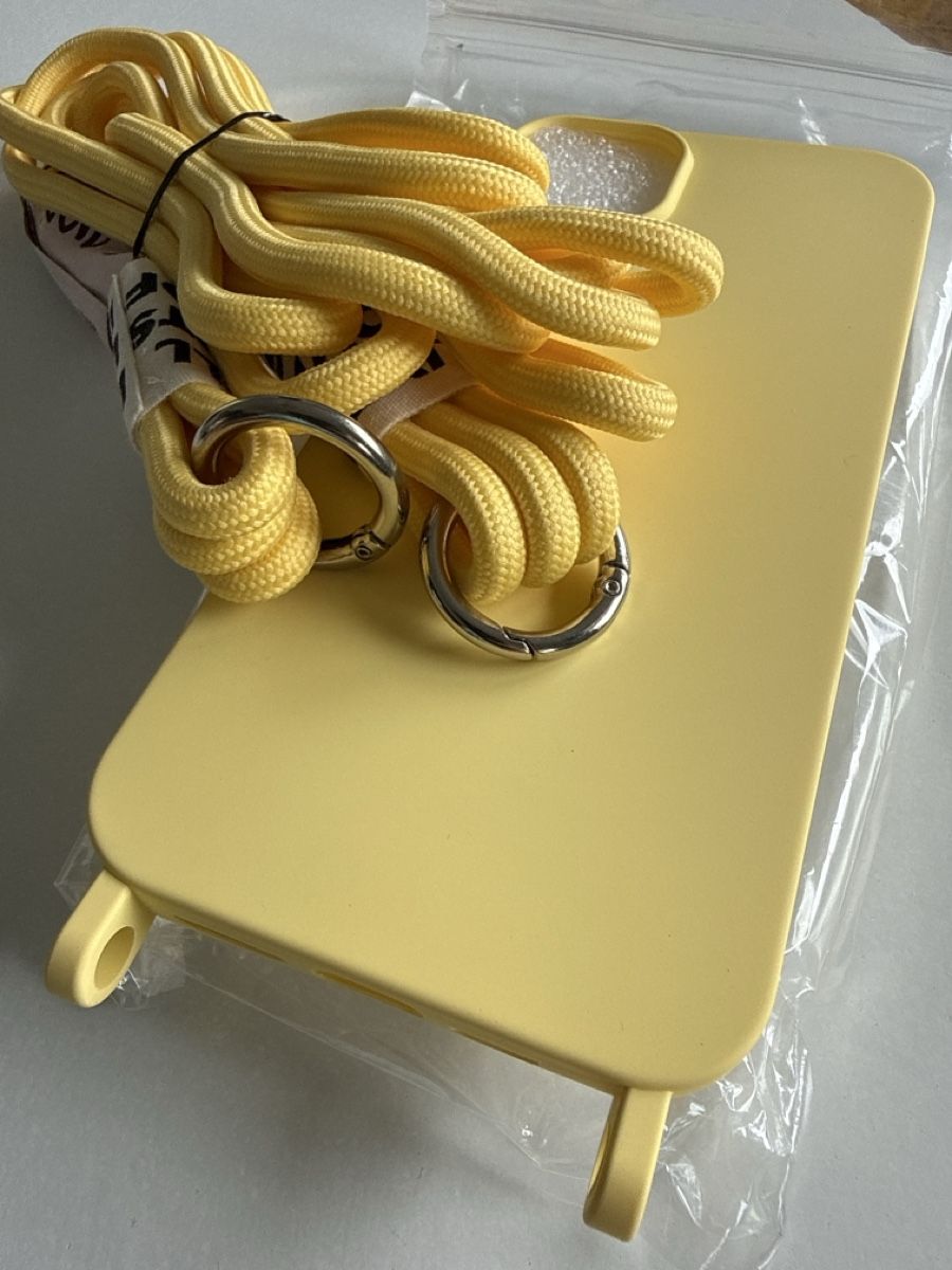 Apple Cover & Protezioni schermo: iPhone 14 Plus case yellow with lanyard new – Nuovo e nell'imballaggio originale da Wallbach venduto da Nenex 1